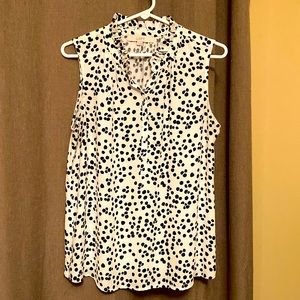 LOFT brand sleeveless mixed media top. Size Medium. Half button down.